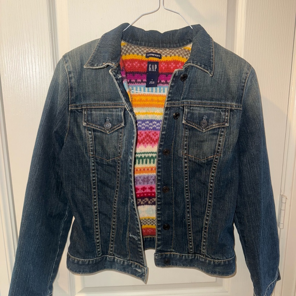 GAP Women's Denim Jacket with Colorful Knit Interior